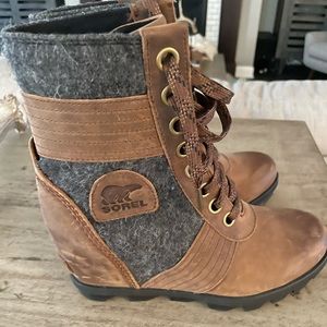 New! Sorel Joan of Arc Wedge Boots Size 6.5